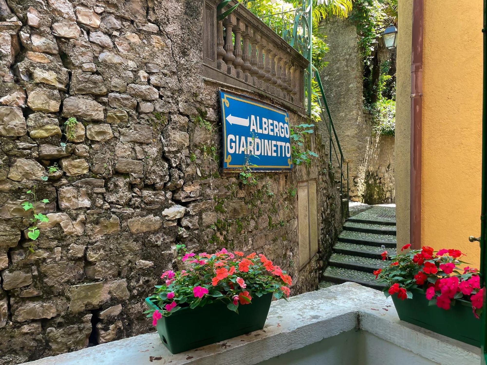 Roncati 7 Center Town Studio Apartments Bellagio Exterior photo